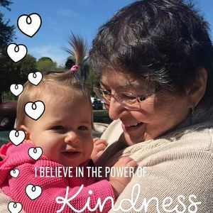 Meet your Posher, Lora